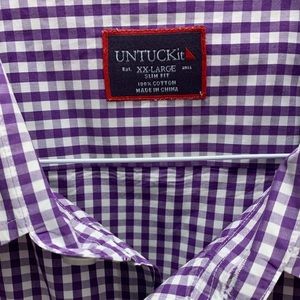 Long sleeve men’s UNTUCKit shirt.